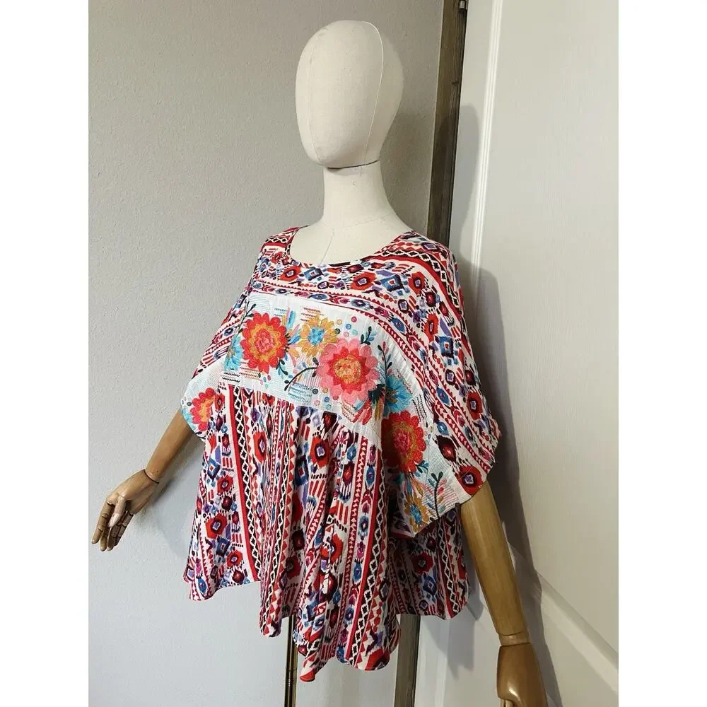 SAVANNA JANE Women's Floral Embroidered Poncho Tunic Top Red Blue Size M/L - Picture 10 of 16